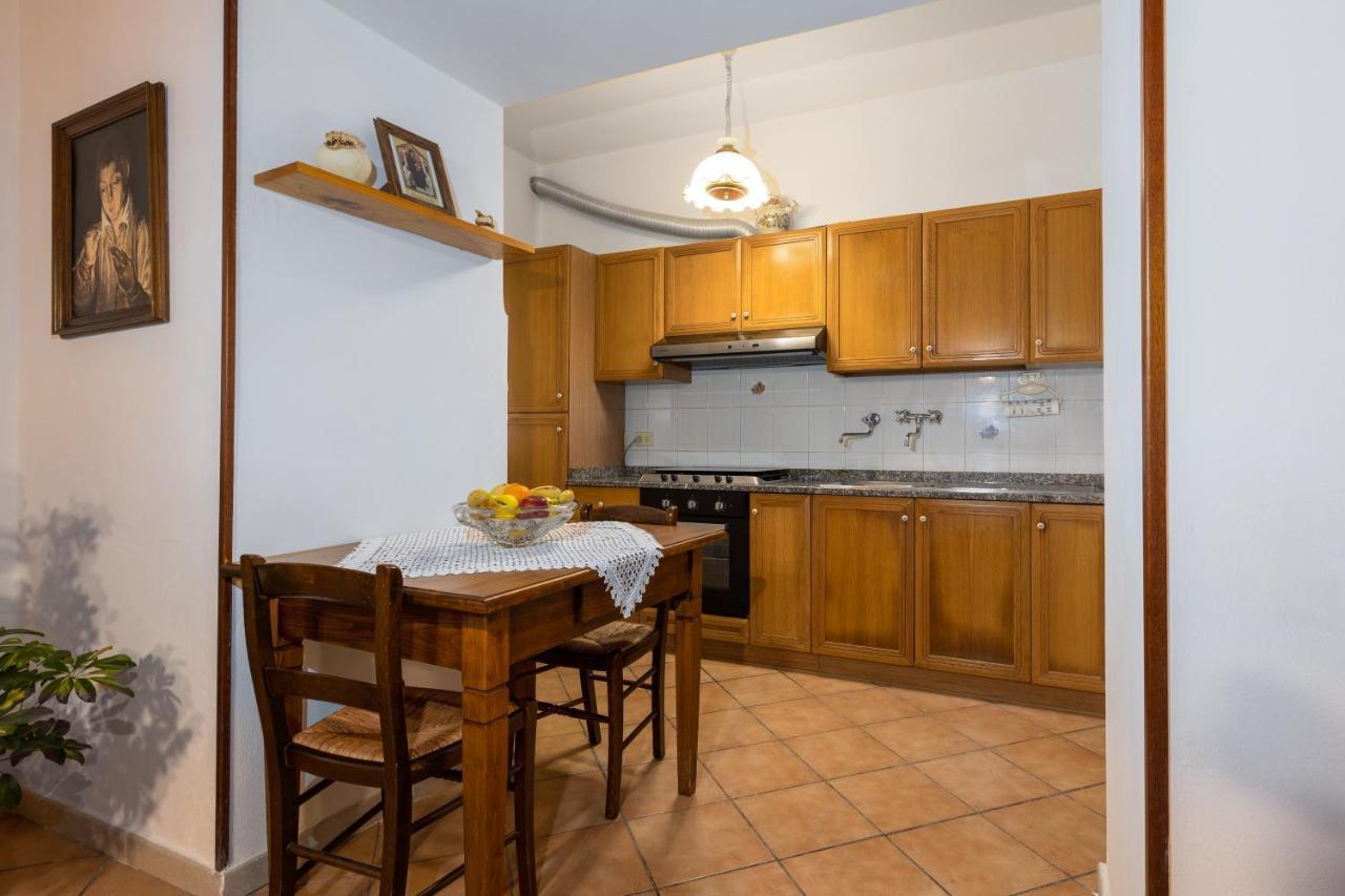 Enchanting Flat With Patio In Abbadia A Isola Monteriggioni Extérieur photo